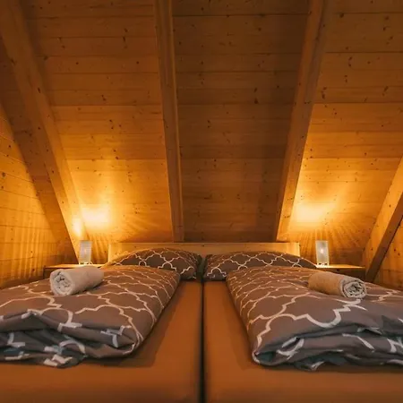 Chalet R