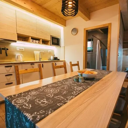 Chalet R